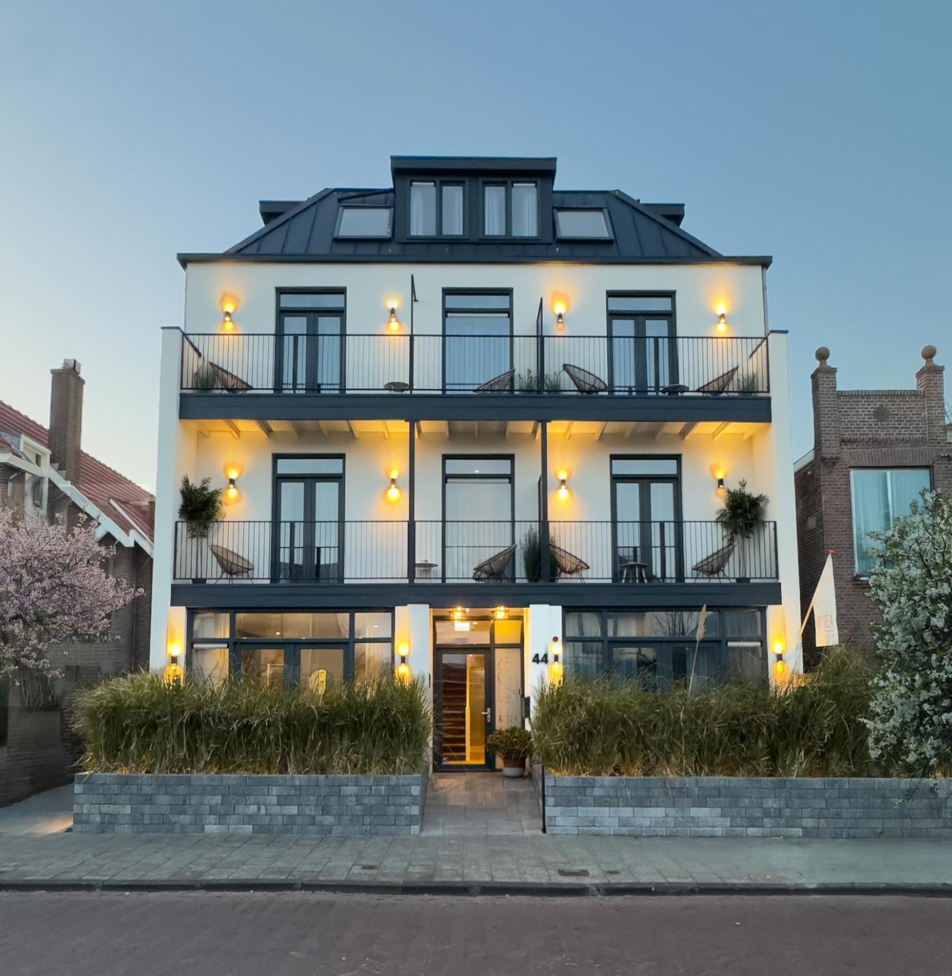 Boutique Hotel At Sea Zandvoort Esterno foto